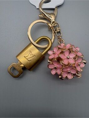 Authentic Louis Vuitton Padlock & Key on Unbranded Decorative Bag Charm